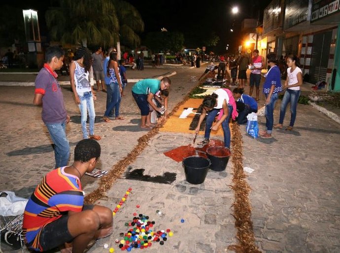 Comunidade católica de Campo Alegre celebra mais um Corpus Christi