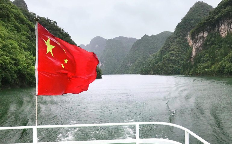 China coloca em serviço 1ª fragata Luohe Type 054B com tecnologia furtiva avançada (FOTOS, VÍDEO)