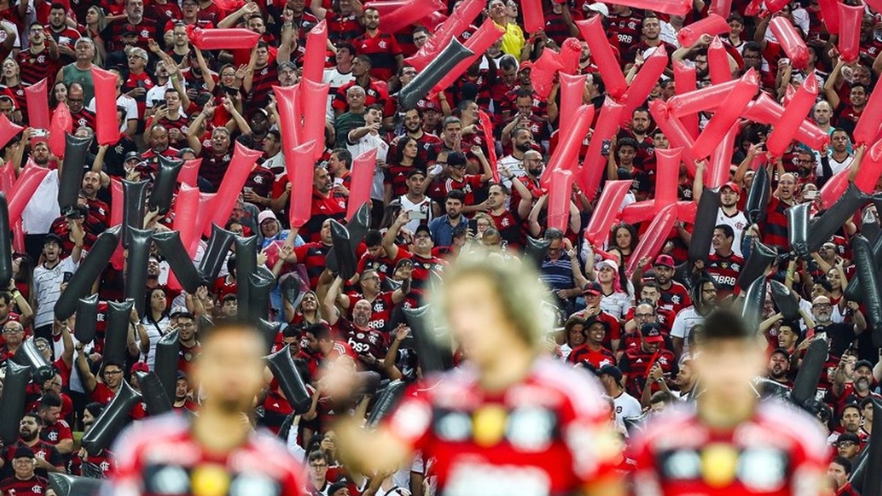 Flamengo derrota Cruzeiro por 2 a 0 na estreia de Tite e assume 3º lugar no Brasileirão