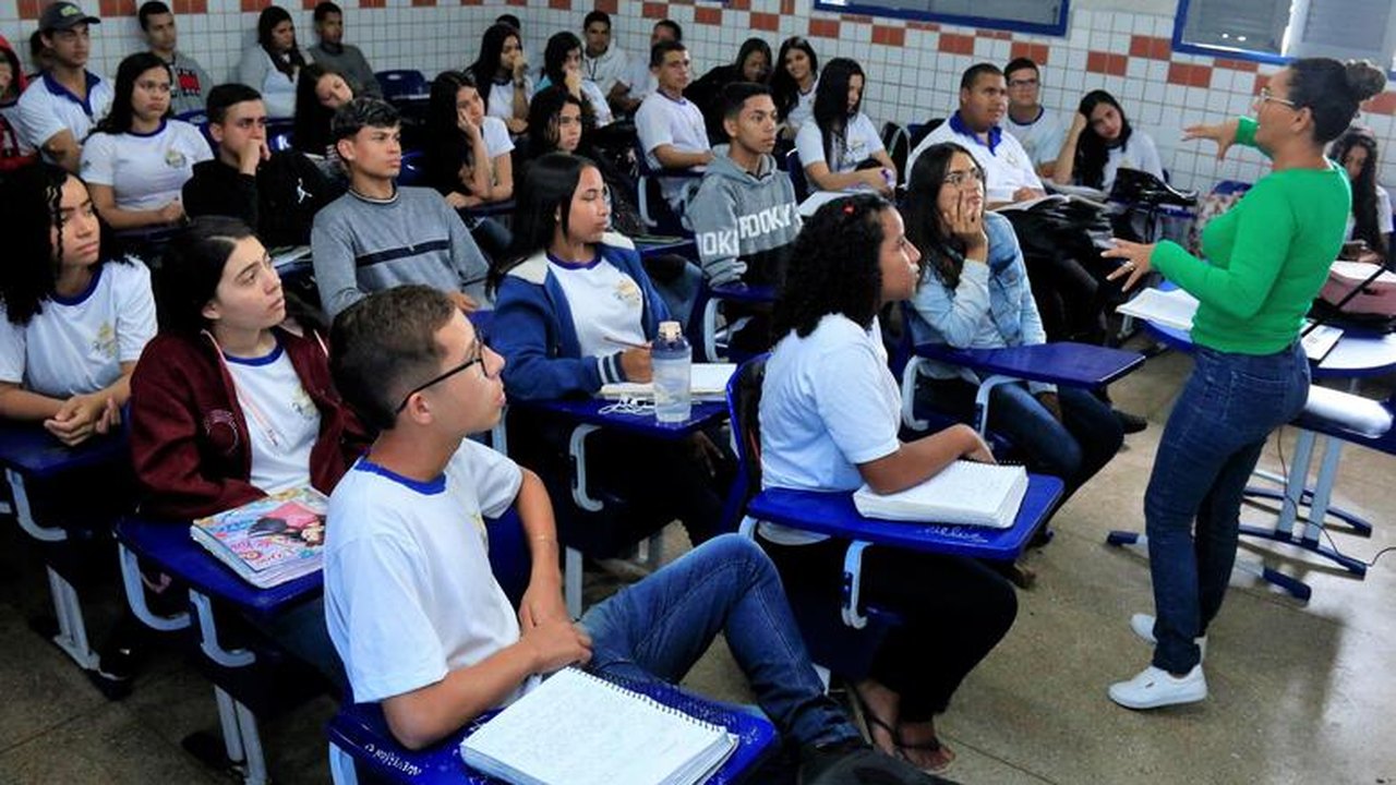 Cartão Escola 10: Repasses de novembro iniciam nesta quarta-feira (16)