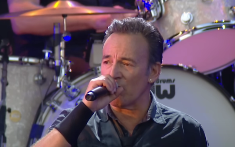 Bruce Springsteen diz que evitou ver sua cinebiografia: 'Envolve dias dolorosos da minha vida'