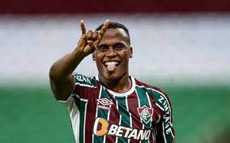Ídolo do Fluminense, Jhon Arias enfrenta dificuldades de adaptação na Premier League e tem futuro incerto