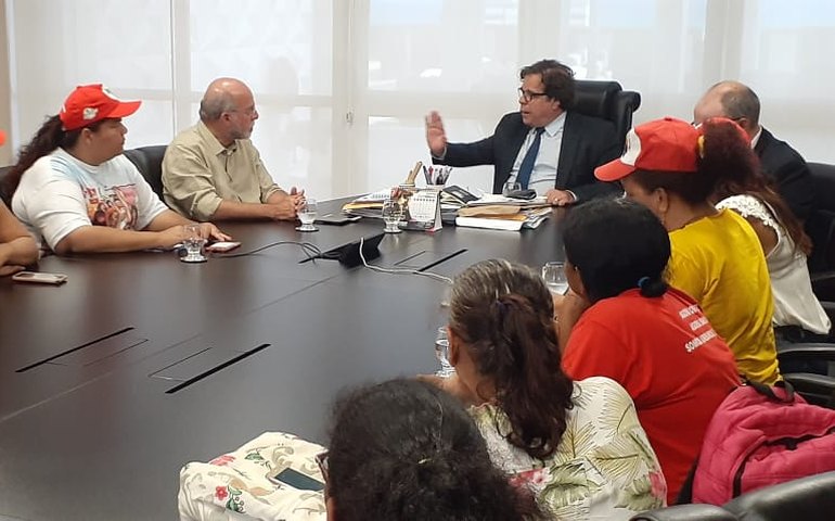 Iteral dialoga com mulheres da Jornada de Luta pela reforma agrária