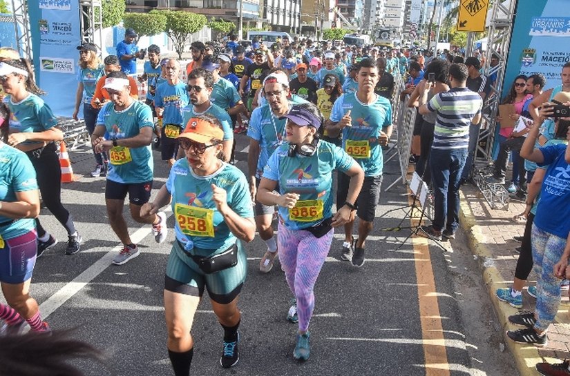 Corrida e Caminhada na orla de Maceió alertam sobre o trabalho infantil