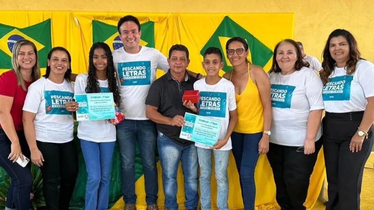 Prefeito Jorge Galvão prestigia etapa final do projeto Pescando Letras, em Jundiá