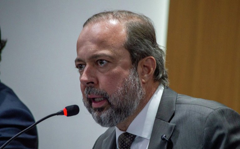 Brasil terá força-tarefa contra crimes no setor de combustíveis, diz ministro