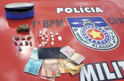 Polícia Militar apreende duas armas de fogo, droga e dinheiro em ações na capital e interior