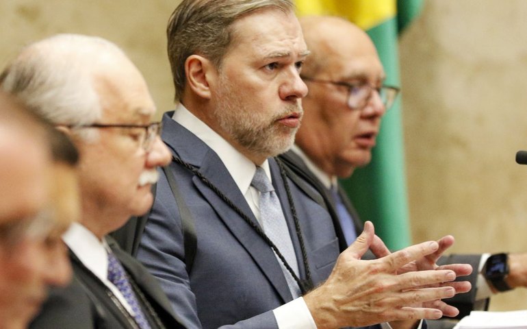 Fachin arquiva ação que pedia suspeição de Toffoli no caso Master