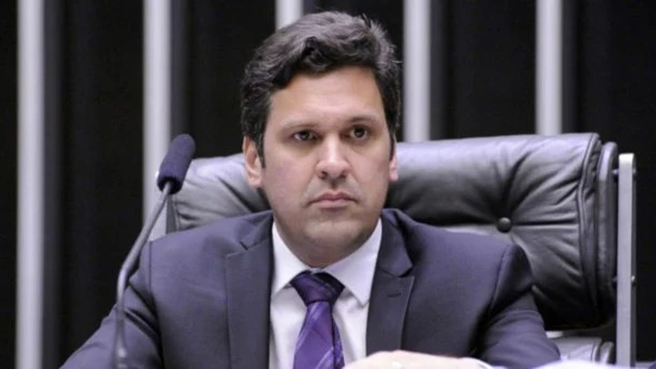 Senado terá que aprovar MP que estrutura ministérios do governo Lula até a meia noite desta quinta-feira