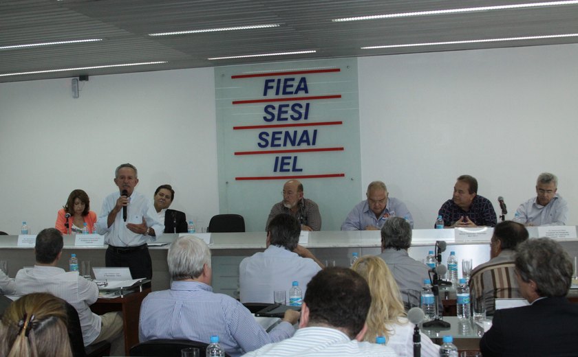 Empresários sabatinam candidato Biu de Lira