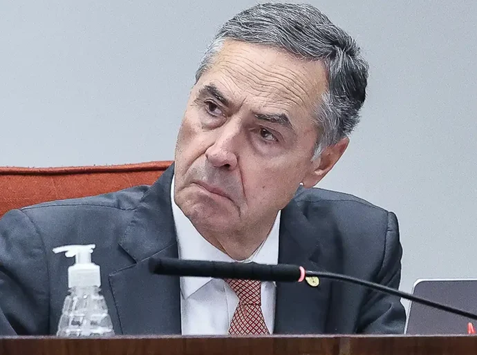 Barroso diz que julgamento encerra 'ciclo do atraso' no Brasil