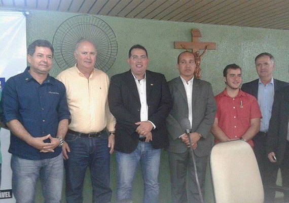 G8 formaliza aliança em Palmeira e lança Adeilson Bezerra pré-candidato a prefeito