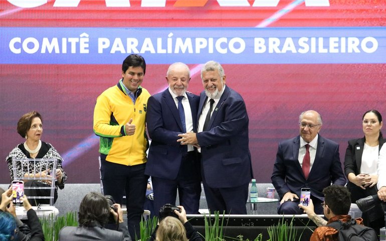 Lula quer que projeto da Universidade do Futebol englobe mais esportes