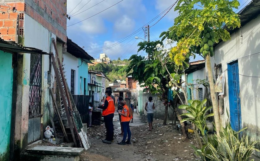 Casas que registram água aflorando do solo foram atendidas pela Defesa Civil de Maceió