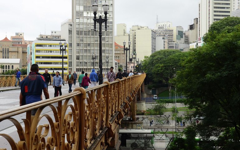 Em dois anos, 17,4 milhões de brasileiros deixam a pobreza e sobem para classes A, B e C