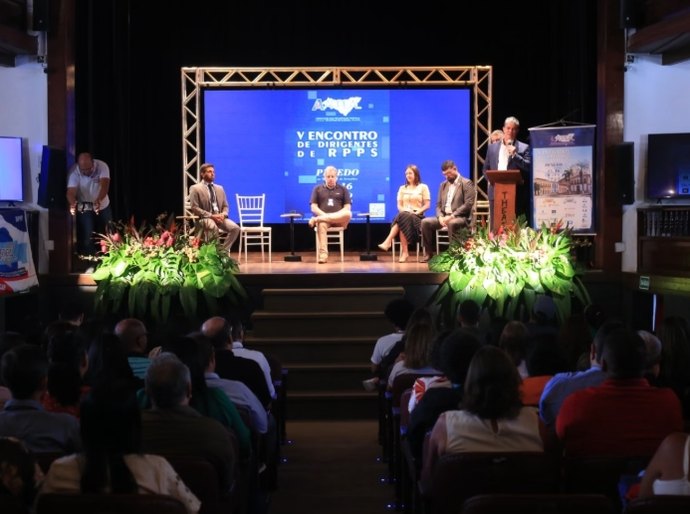 Penedo sedia 5º encontro estadual de dirigentes de previdências municipais