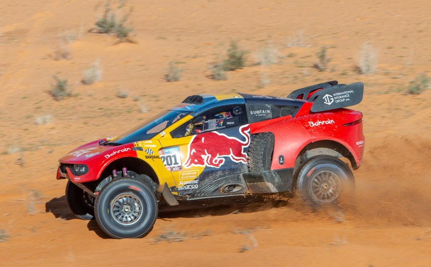 Loeb vence quarta etapa do Rali Dakar; liderança no geral é de Al-Attiyah