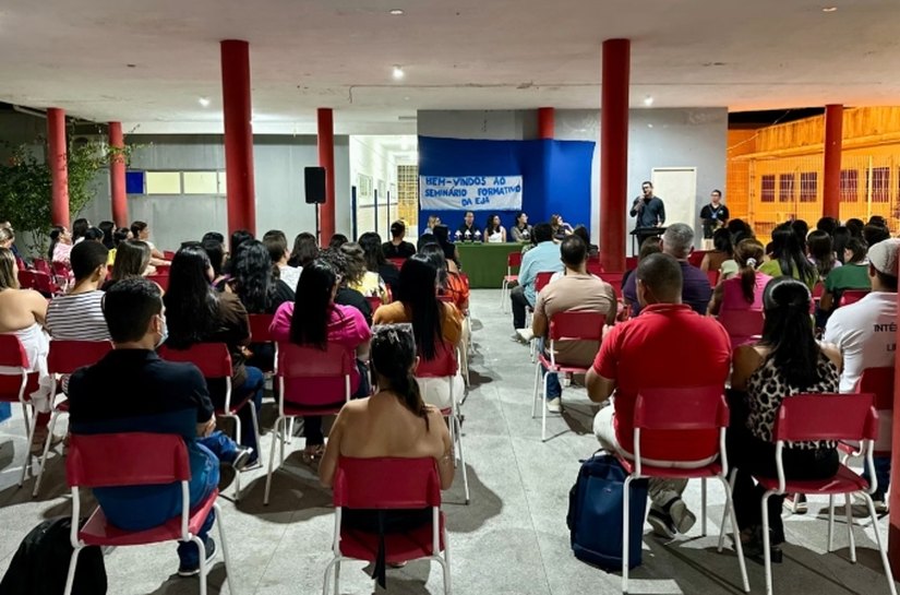 Professores da EJA em Penedo participam de seminário promovido pela Ufal