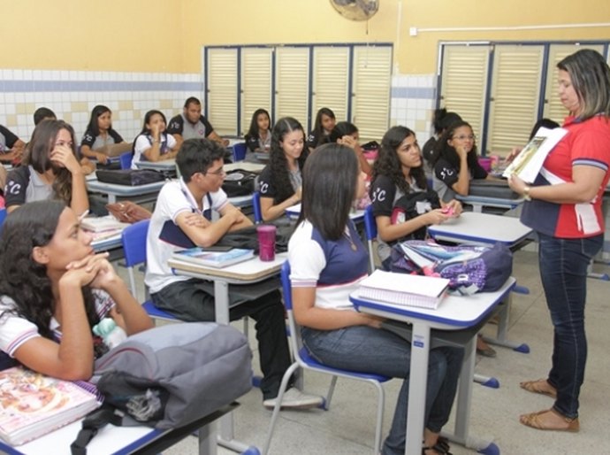Governo anuncia rateio de R$ 53,6 milhões para professores da rede estadual