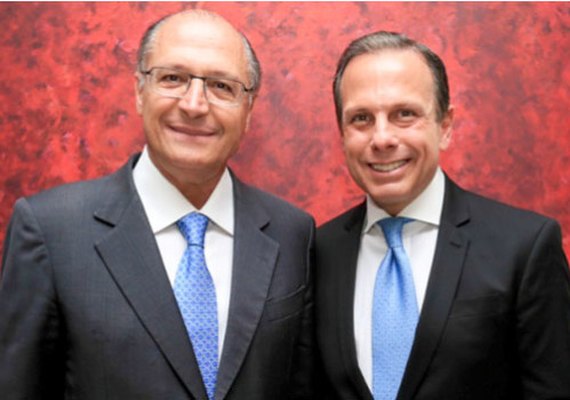 Em dia de prévia, Alckmin e Doria cumprem agenda juntos