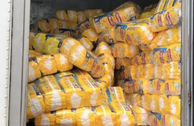 Farmácia Central de Penedo recebe fraldas e medicamentos para manutenção dos estoques