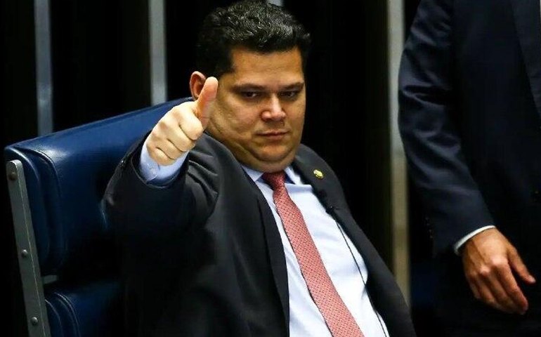 Rejeição de Messias ao STF expõe crise de articulação do governo Lula no Senado