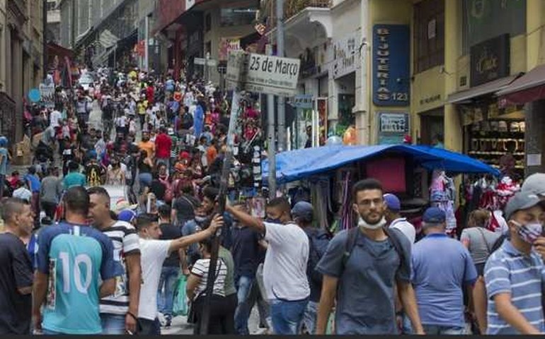 Abertura de lojas surpreende e tem saldo positivo