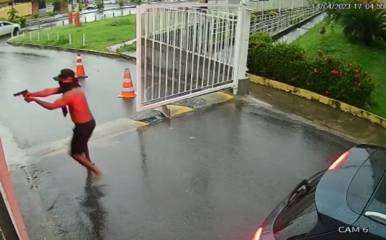 Três pessoas morrem em ataque armado a condomínio de Belford Roxo