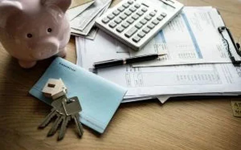 Brasileiros driblam limite do cartão e retomam o crediário para financiar compras