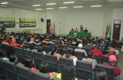 Polícia Militar orienta servidores da Semed Penedo sobre segurança nas escolas