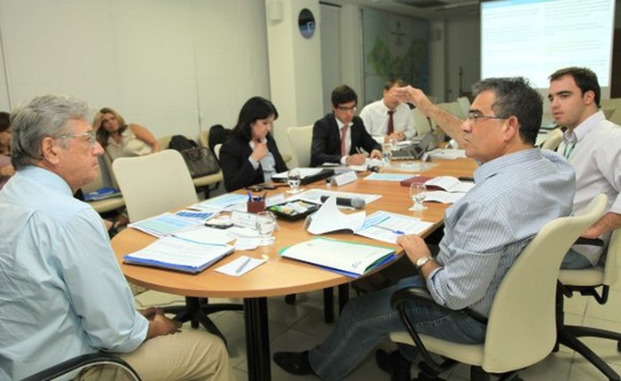 Governador se reúne com secretários para repactuar metas do Alagoas Tem Pressa