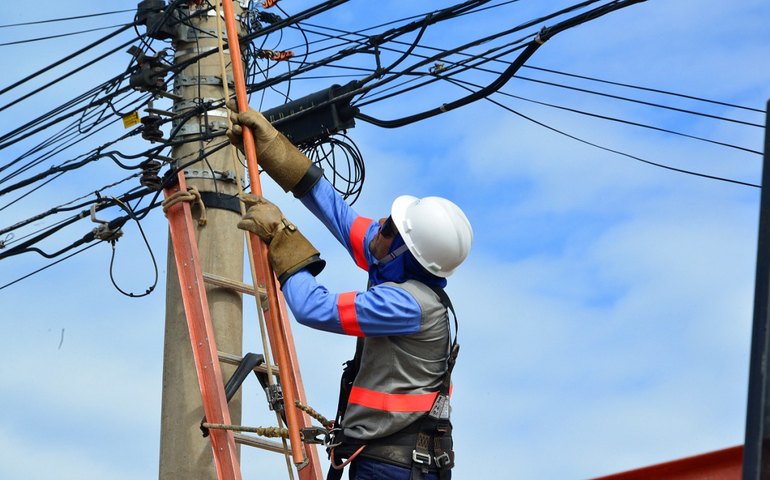 SIPE esclarece procedimento para ligação provisória de energia em Penedo