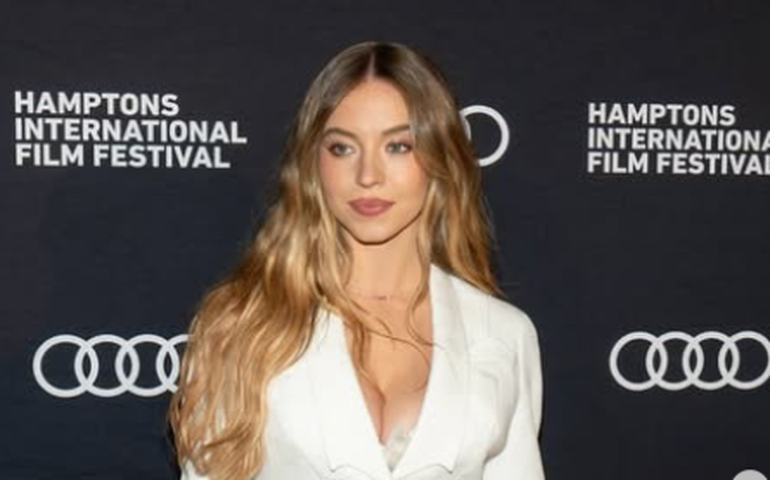 Sydney Sweeney fará filme que se passa no Rio de Janeiro, diz site