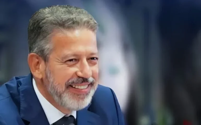 Candidaturas articuladas por Arthur Lira para a ALE garantem eleição de grande bancada e projetam vitória de Arthur na corrida ao Senado