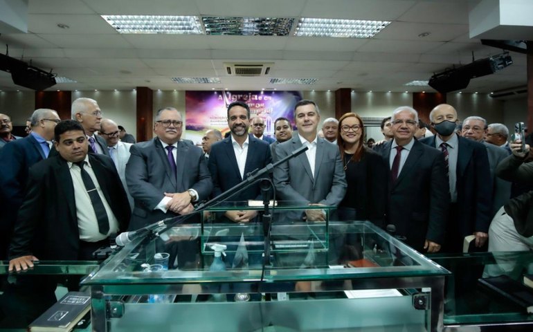 Paulo Dantas participa de culto e valoriza a importância da Assembleia de Deus