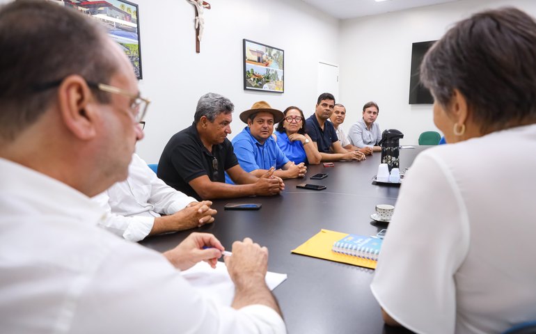 Prefeito Luciano fortalece ações conjuntas com o movimento comunitário de Arapiraca