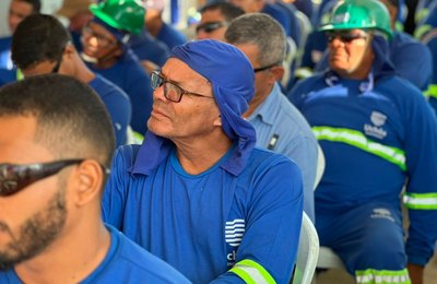 Equatorial leva orientações sobre segurança com a rede elétrica para trabalhadores da construção civil