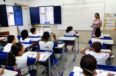 Estudo da CNM mostra impacto da gestão do Fundeb exclusivamente pelo Banco do Brasil ou Caixa