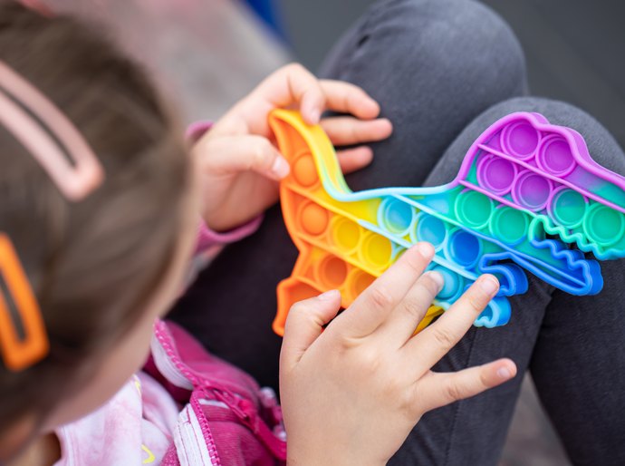 Desinformação sobre autismo cresce 15.000% e acende alerta no Dia do Orgulho Autista