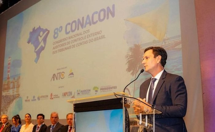 Presidente da AMA, Marcelo Beltrão, participa da abertura do 8º Conacon