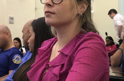 Gaby Ronalsa alerta para a importância de discutir a prevenção ao suicídio 