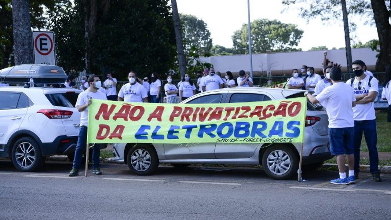 Comissão de Trabalho debate demissões na Eletrobras e seus impactos