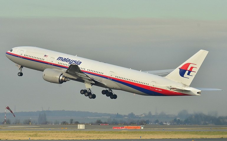Britânico afirma que imagem no Google Maps é do avião da Malaysia Airlines, que sumiu em 2014
