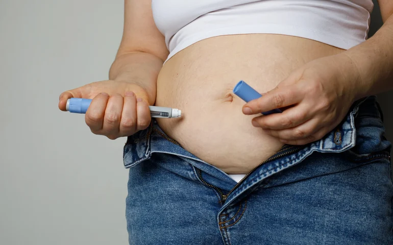 Anvisa firma acordos com conselhos para ampliar controle sobre canetas emagrecedoras