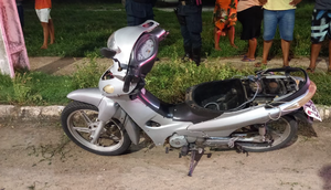 Motociclista morre e passageira fica ferida após colisão em poste na Barra dos Coqueiros / Foto: Foto: CPTran/SE