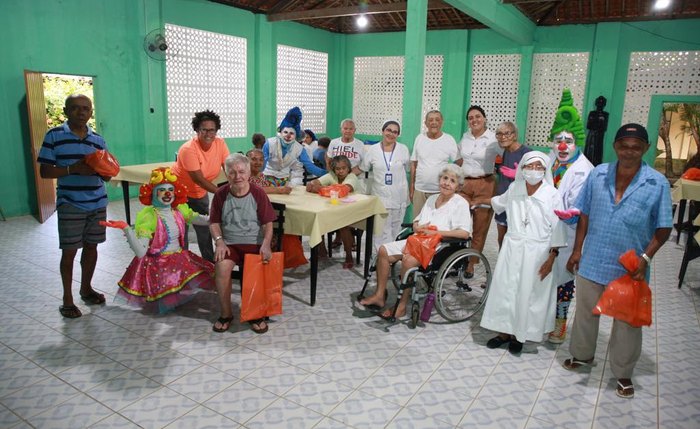 Idosos receberam presentes em um lar de Cabo de Santo Agostinho