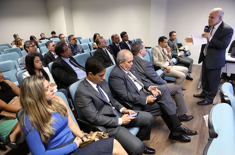 Presidente do TJ discute com gestores andamento dos macrodesafios
