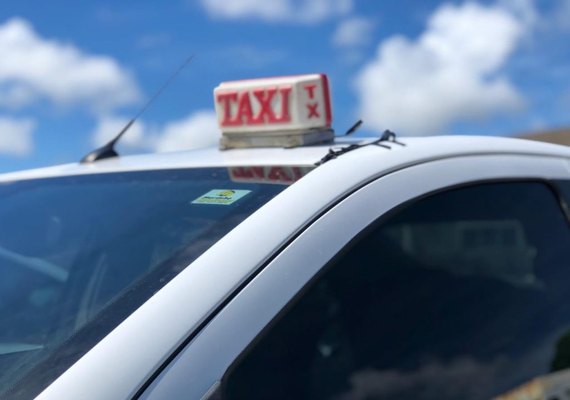 Governo prevê pagar auxílio a taxista em 16/8 e &#8216;bolsa-caminhoneiro&#8217; em 9/8