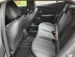 Peugeot aposta na tecnologia híbrida e amplia vendas da linha 2008 2026 - Sérgio Dias (10).jpeg 