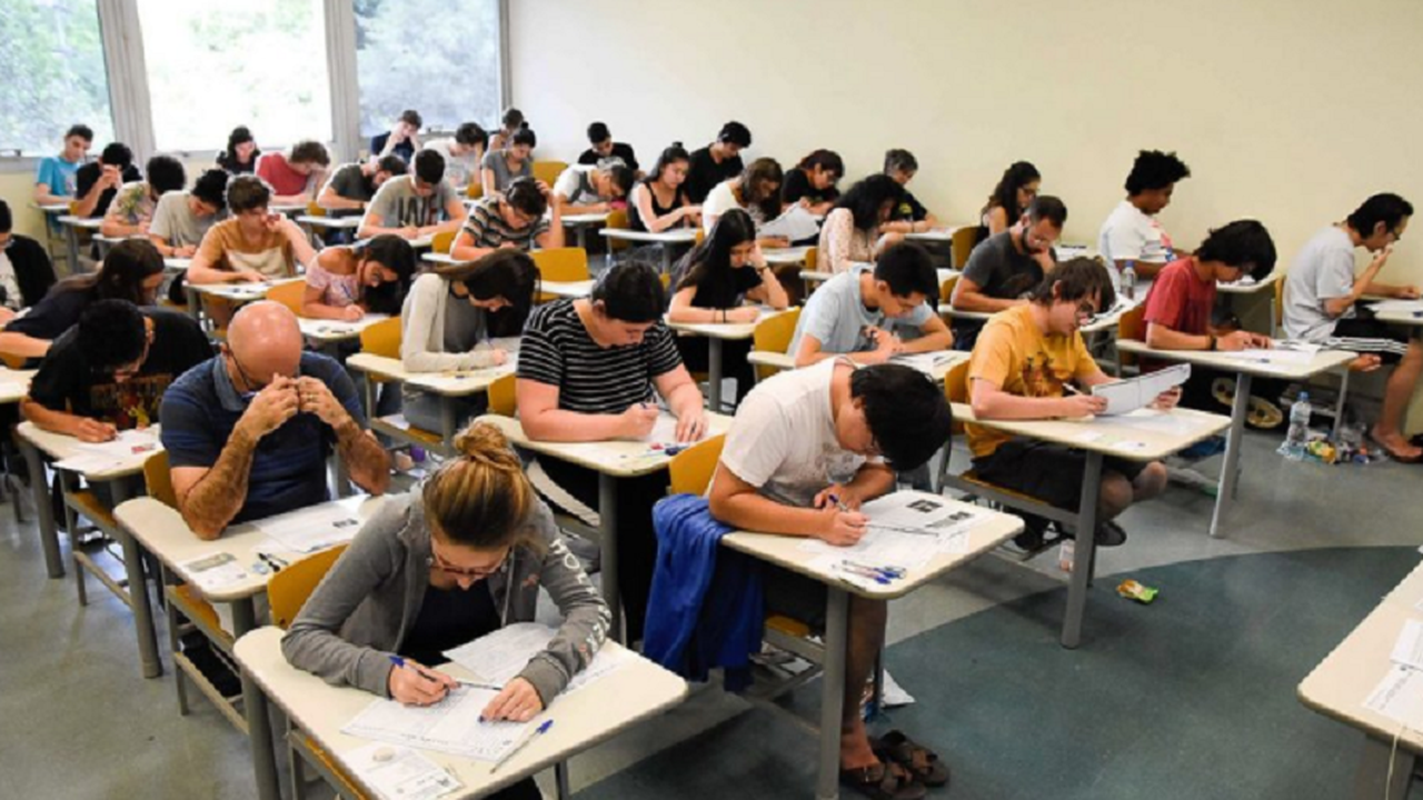 Faculdade deve responder a pedido de renegociação